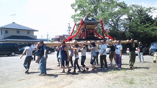 川みこし