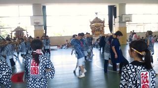 小若みこし